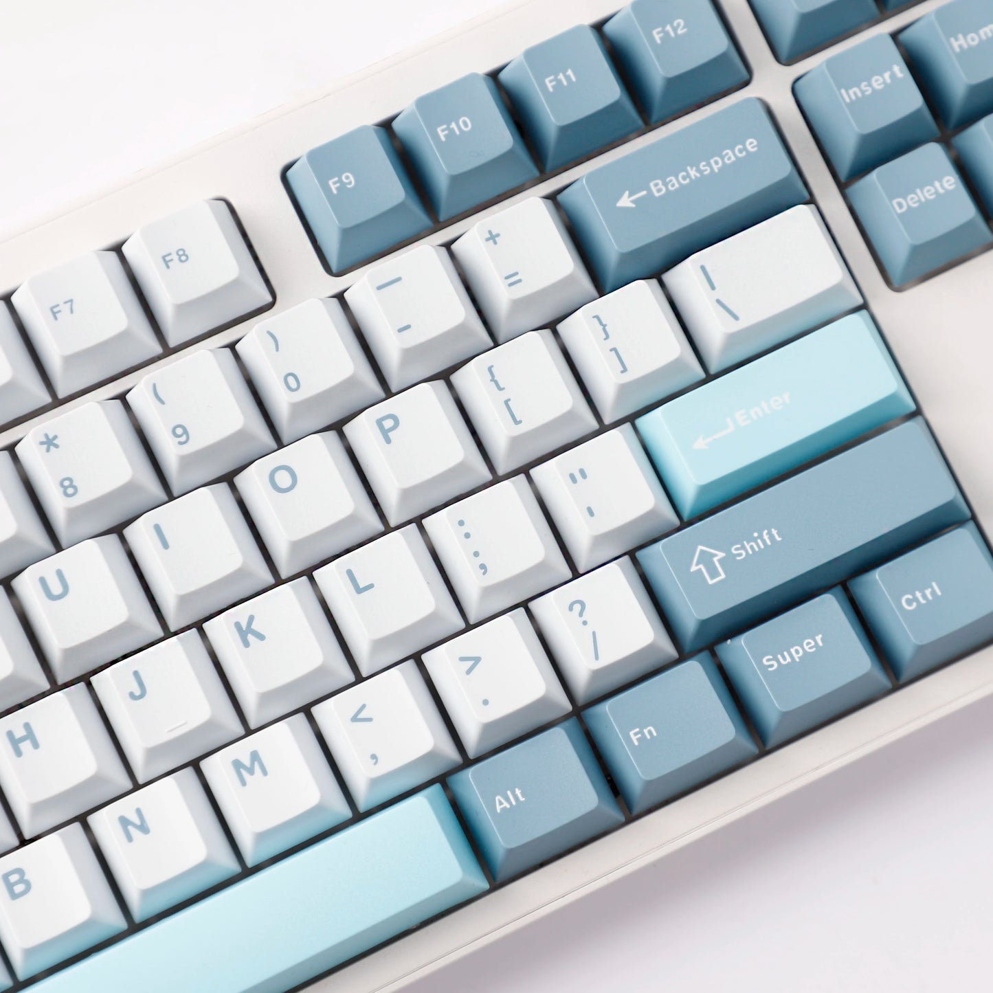YMDK 126 Keys Cloud Lake White Blue Color Matching Double Shot Cherry Profile PBT Keycaps for Mx Mechanical Keyboard