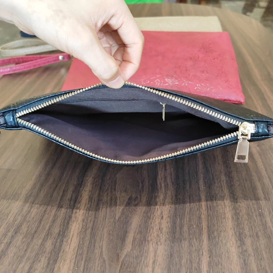 Vintage Relief patterned women Clutches phone envelope clutch purse PU leather Lady Handbag wallet bolsa feminina